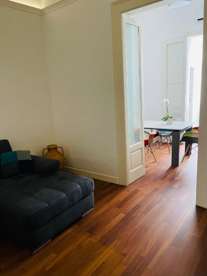 Casa Dei Visionari Apartment Bari Luaran gambar
