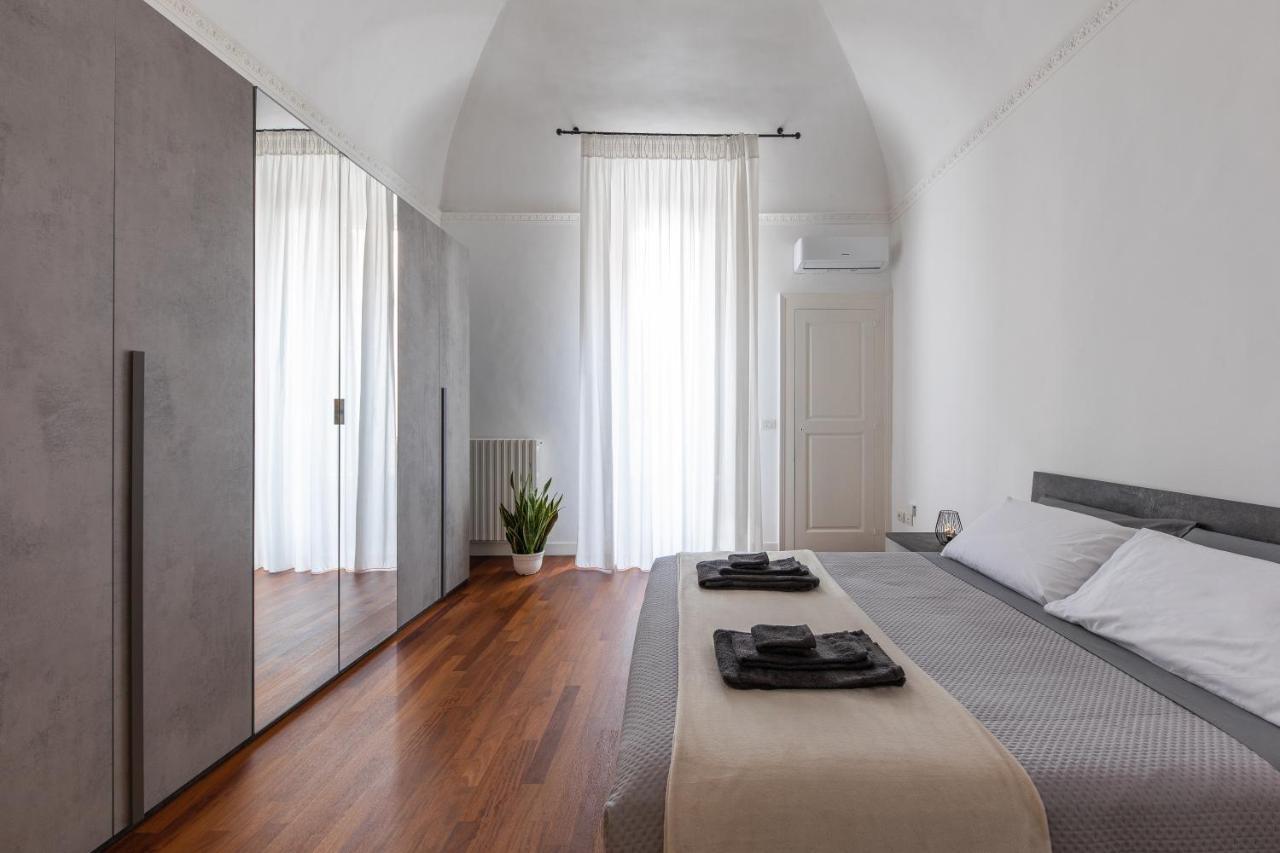 Casa Dei Visionari Apartment Bari Luaran gambar