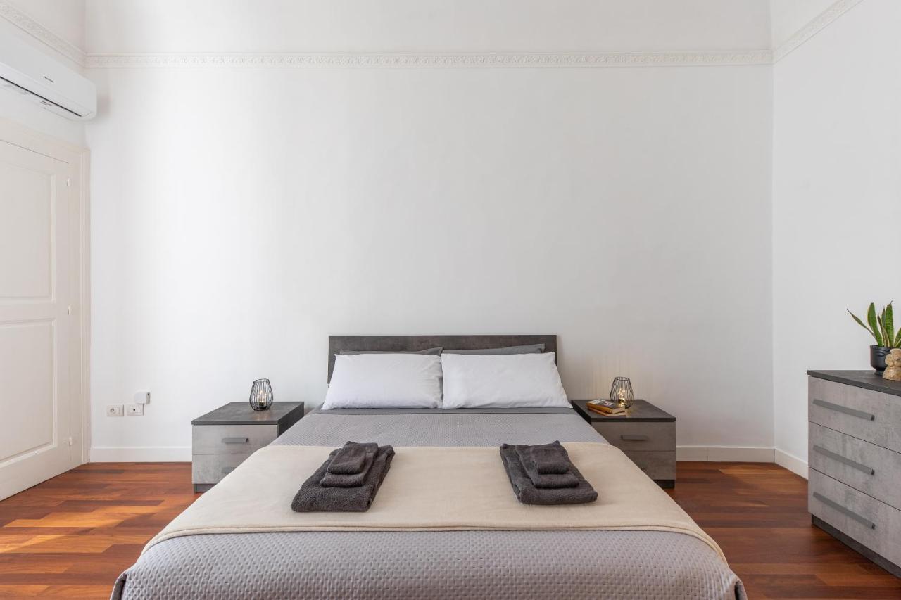 Casa Dei Visionari Apartment Bari Luaran gambar