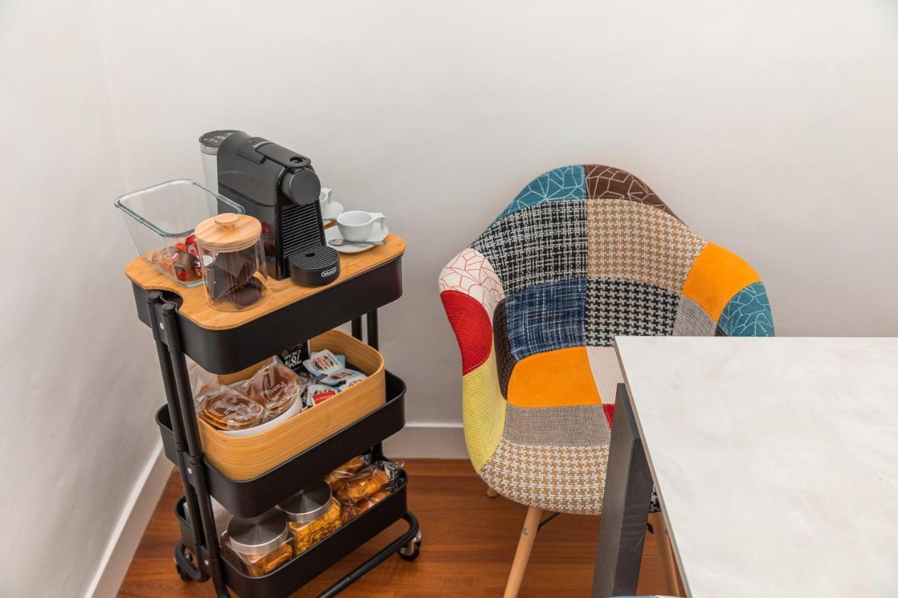 Casa Dei Visionari Apartment Bari Luaran gambar