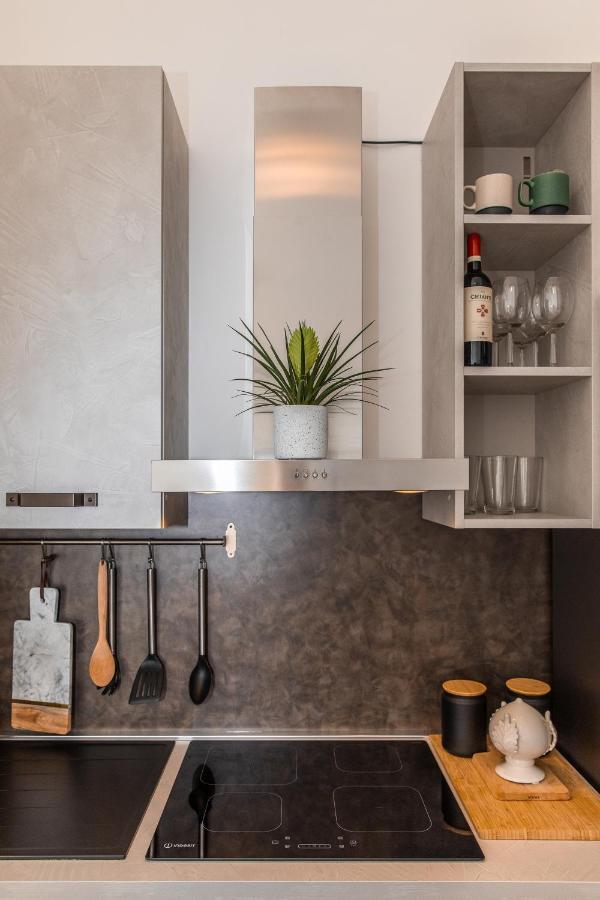 Casa Dei Visionari Apartment Bari Luaran gambar